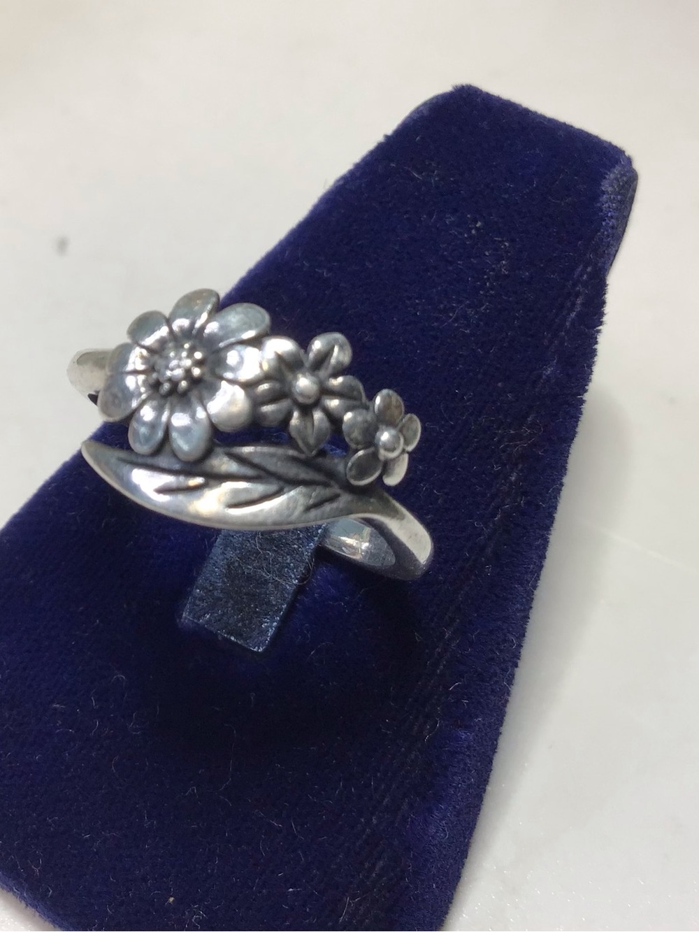 James Avery Triple Flower Ring